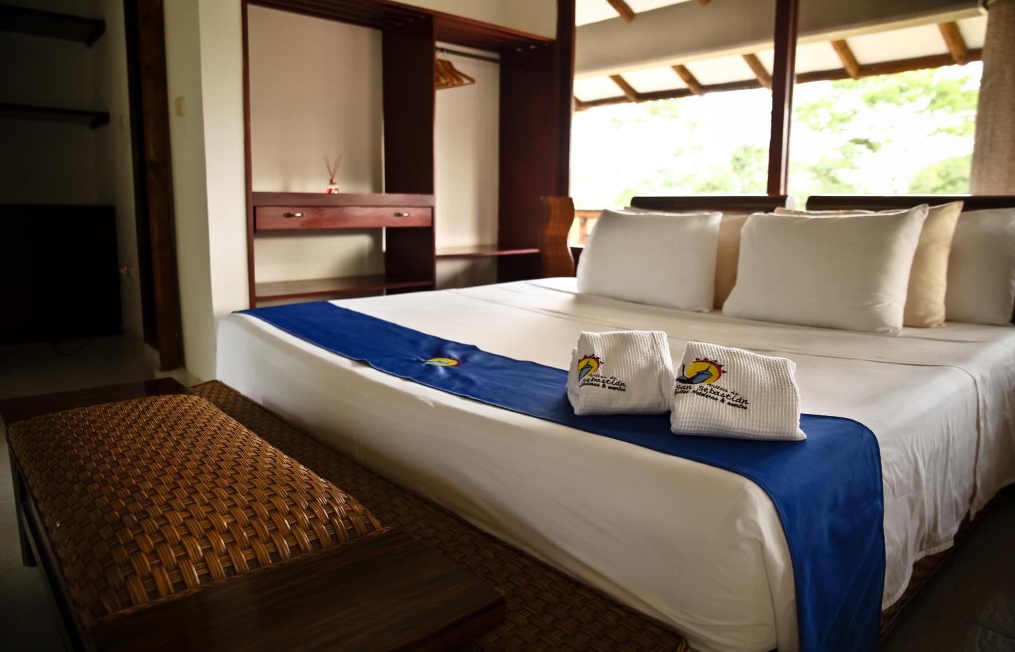 Hotel Boutique Villas De San Sebastian La Palmera الغرفة الصورة